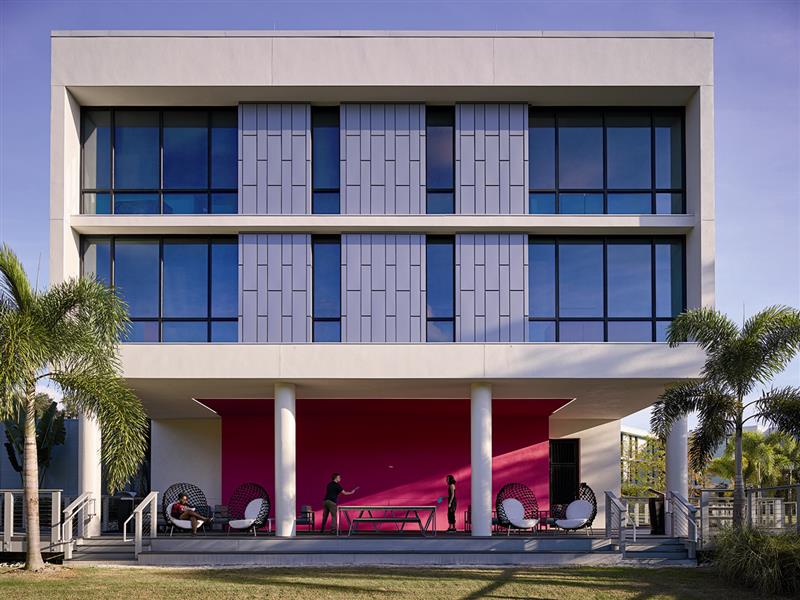 Ringling Bridge Hall. Image Courtesy of Ayers Saint Gross