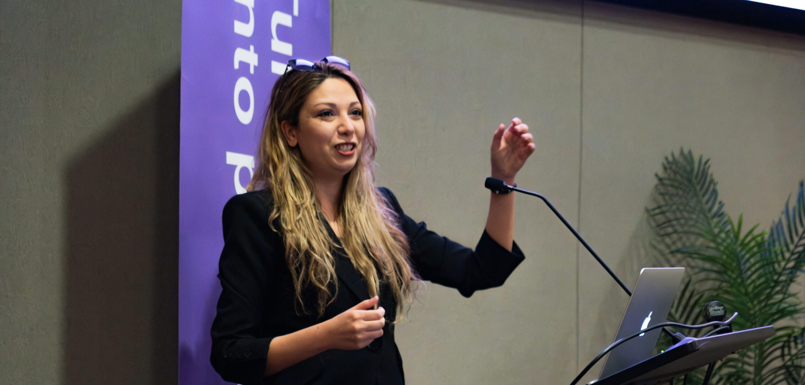 Iranian illustrator speaks on feminist resistance and political art at Ringling College